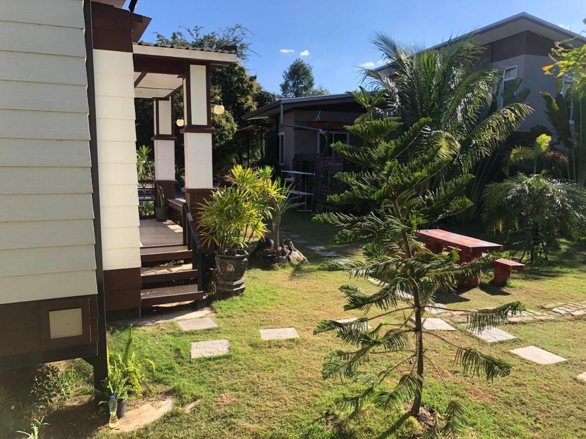 มุกดาสวรรค์ รีสอร์ท - Mukda Sawan Resort Мукдахан Екстер'єр фото